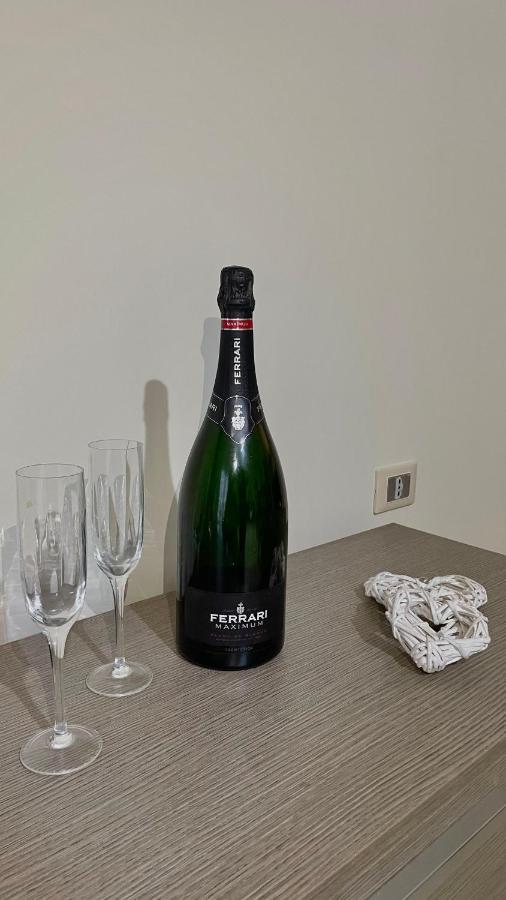 Appartamento Fontanella Deluxe บรินดิซิ ภายนอก รูปภาพ